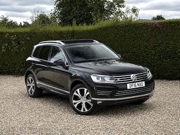 Used Volkswagen Touareg 2016 for sale - 79400070: Photo