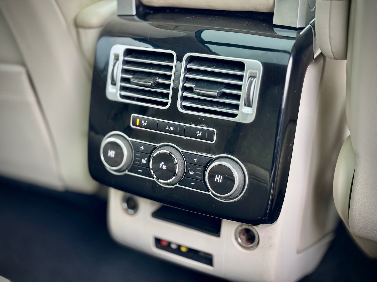 Used Land Rover Range Rover 2014 for sale - 76935004: Photo 16