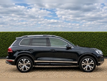 Used Volkswagen Touareg 2015 for sale - 78829618: Photo