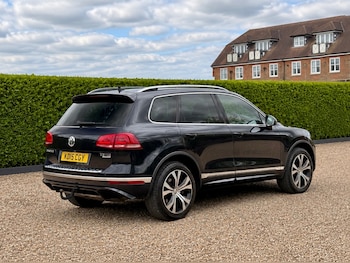Used Volkswagen Touareg 2015 for sale - 78829618: Photo