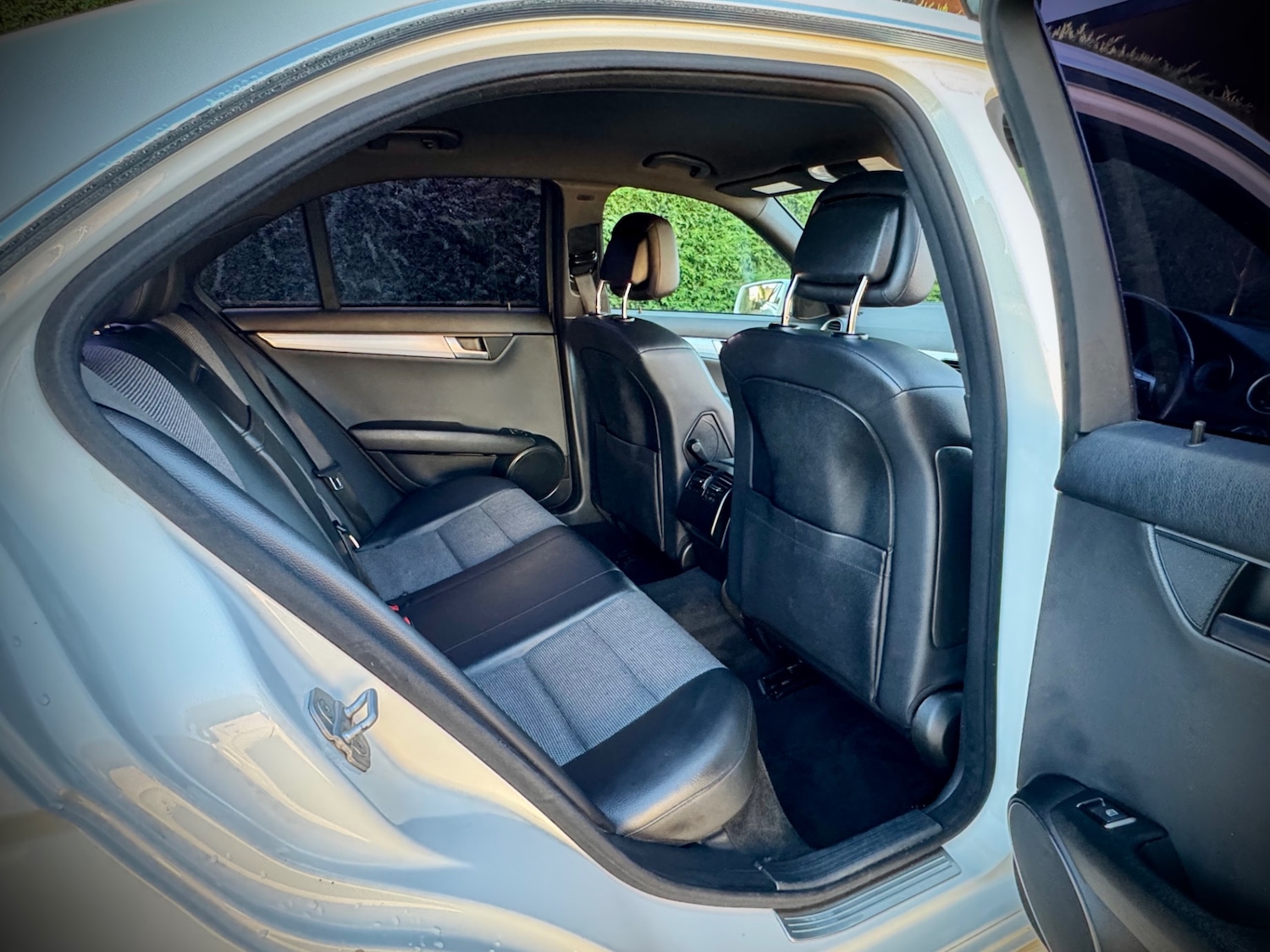 Used Mercedes-Benz C Class 2011 for sale - 77084211: Photo 14