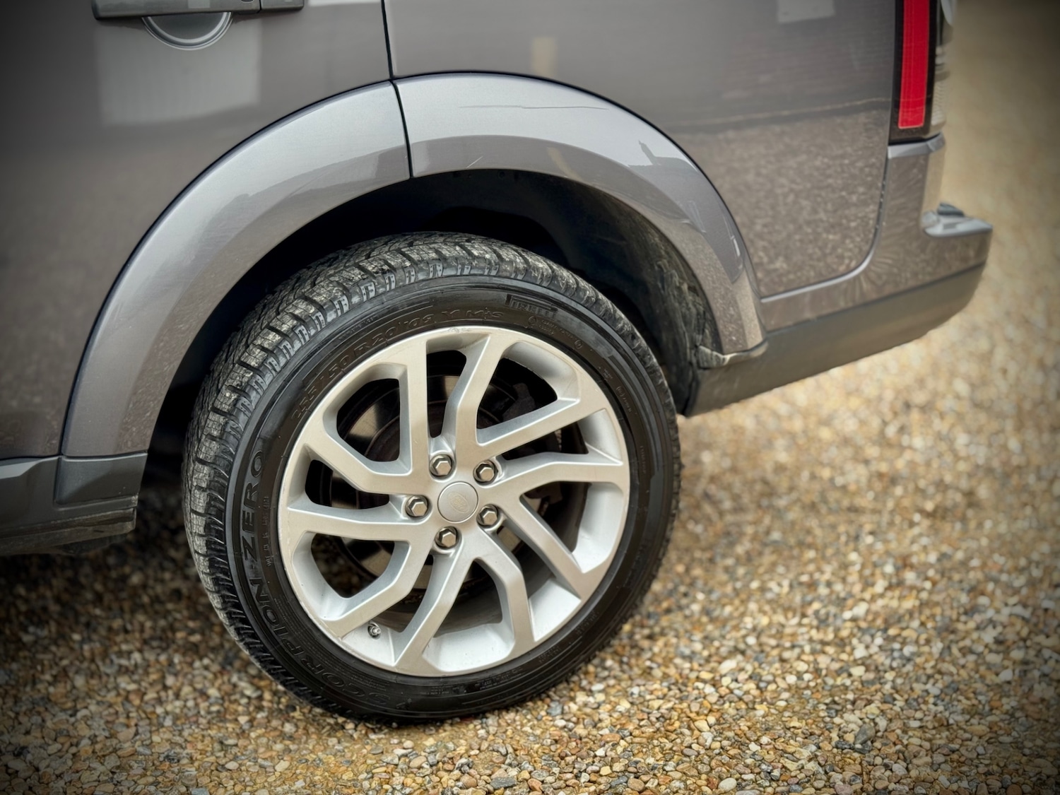 Used Land Rover Discovery 2016 for sale - 77797886: Photo 11