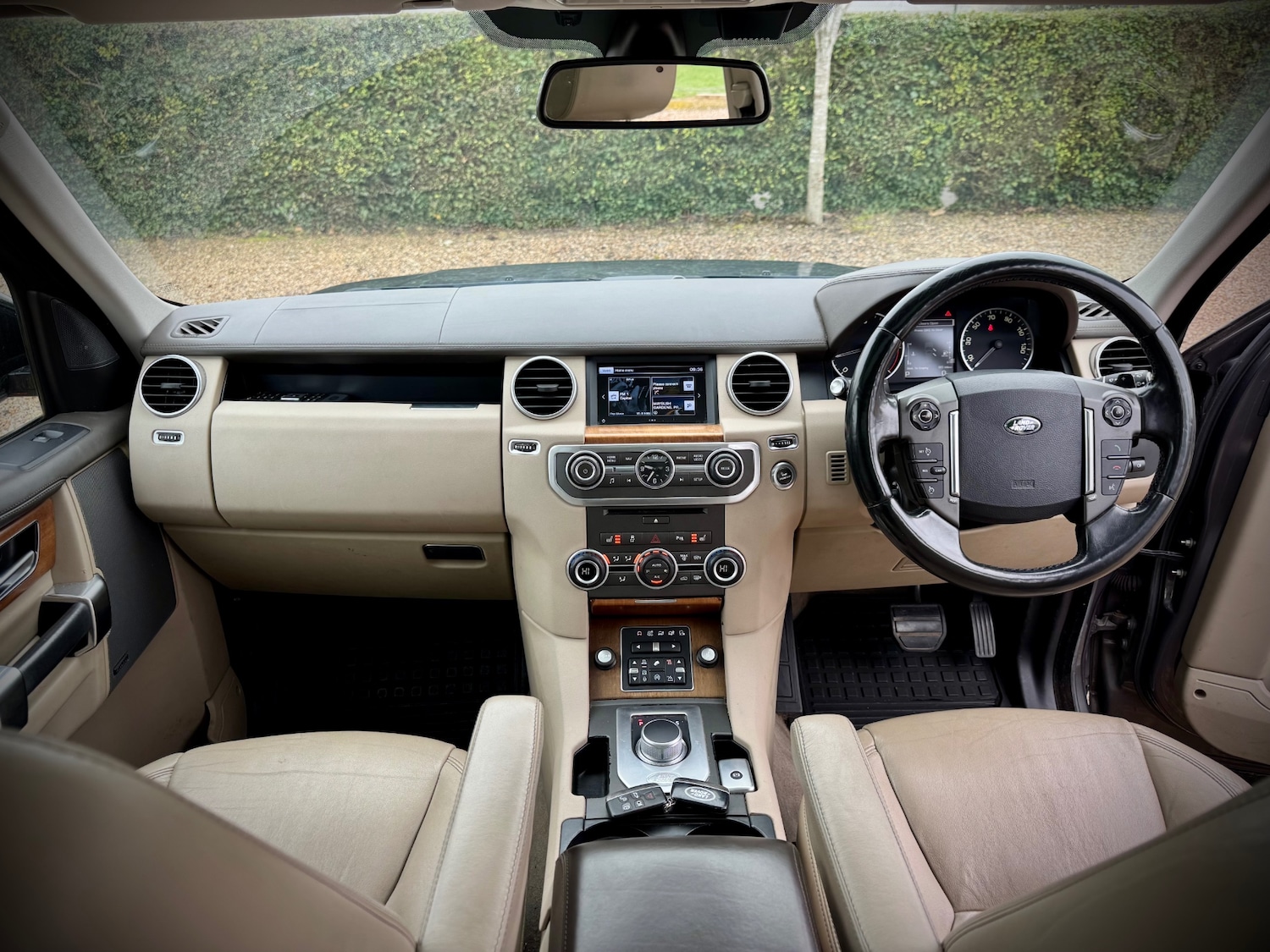 Used Land Rover Discovery 2016 for sale - 77797886: Photo 15