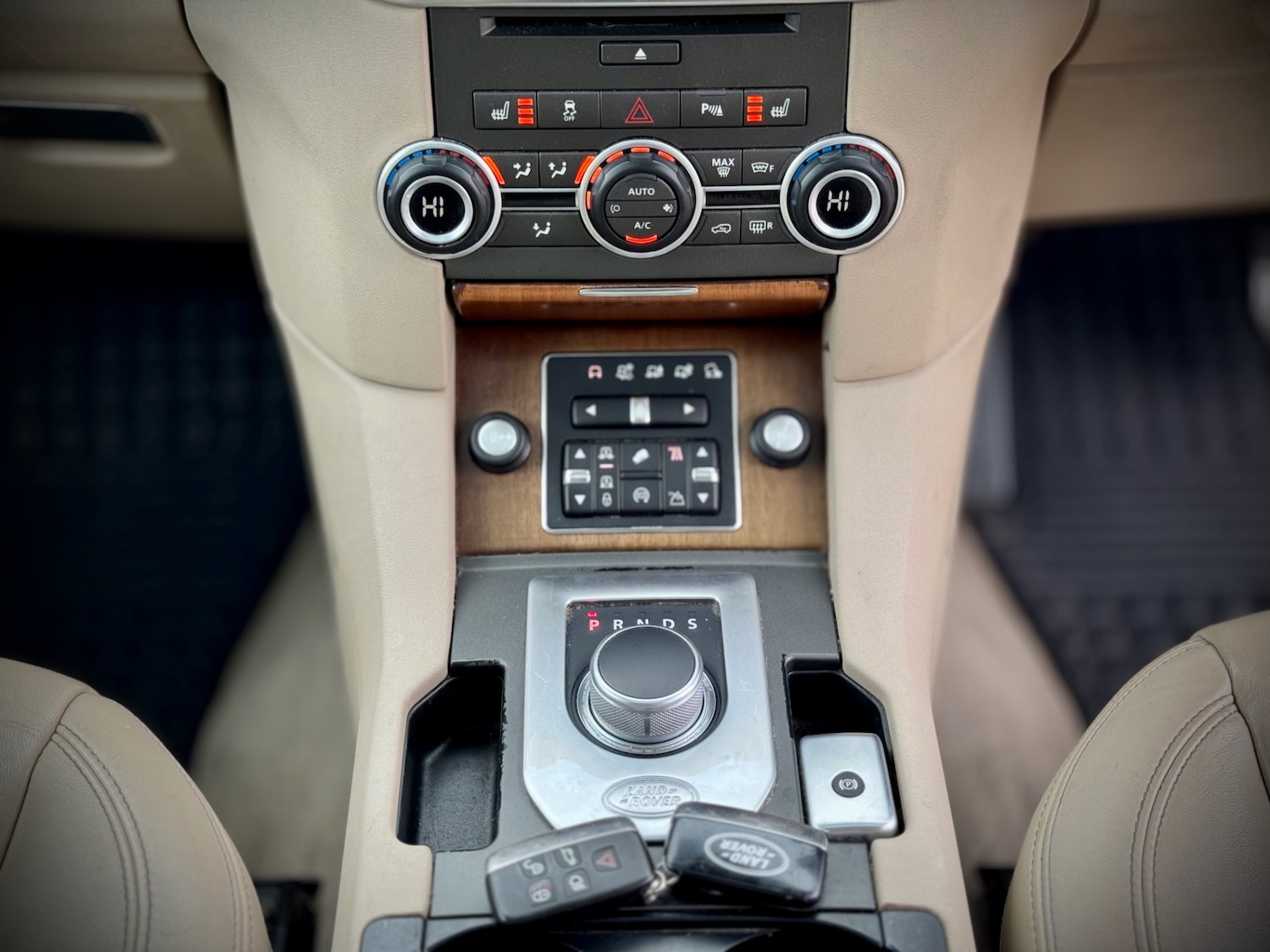 Used Land Rover Discovery 2016 for sale - 77797886: Photo 17