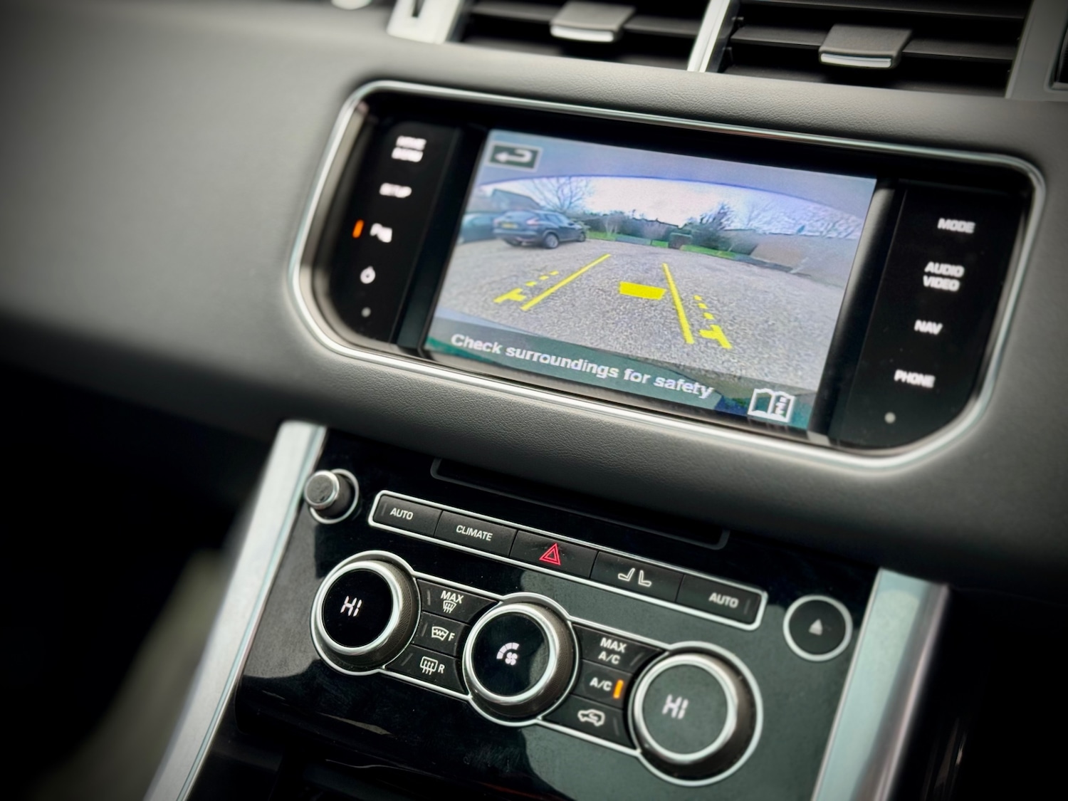 Used Land Rover Range Rover Sport 2015 for sale - 76687286: Photo 24