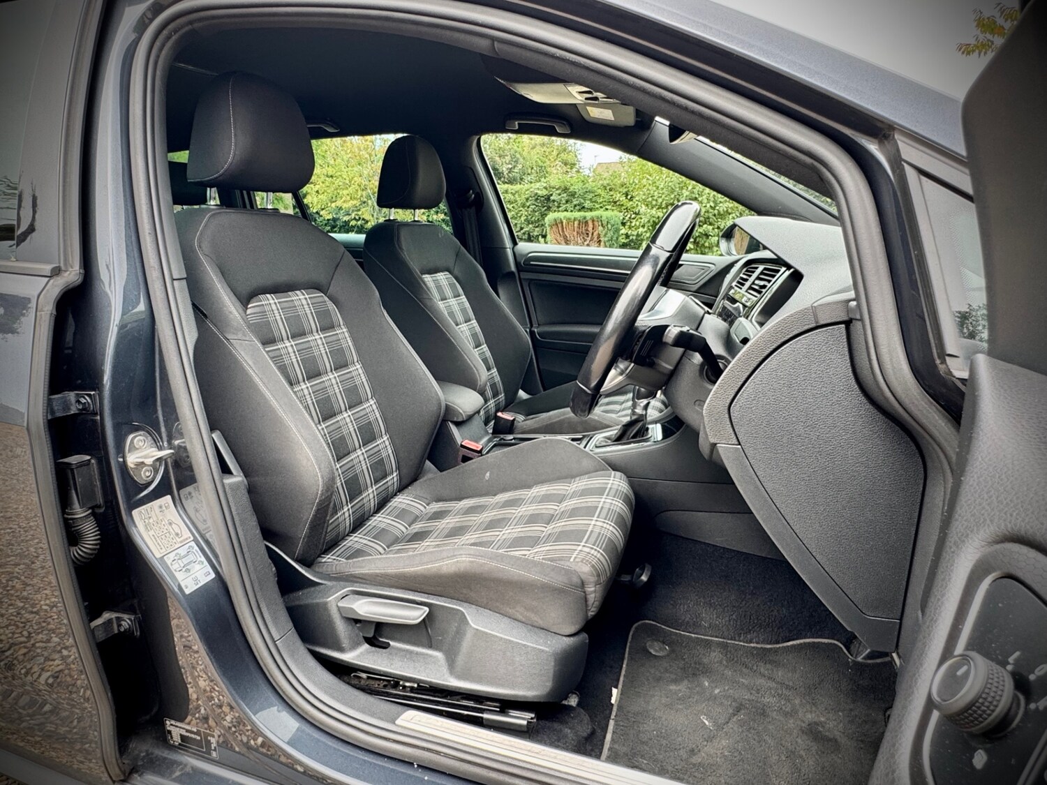 Used Volkswagen Golf 2019 for sale - 76616904: Photo 11