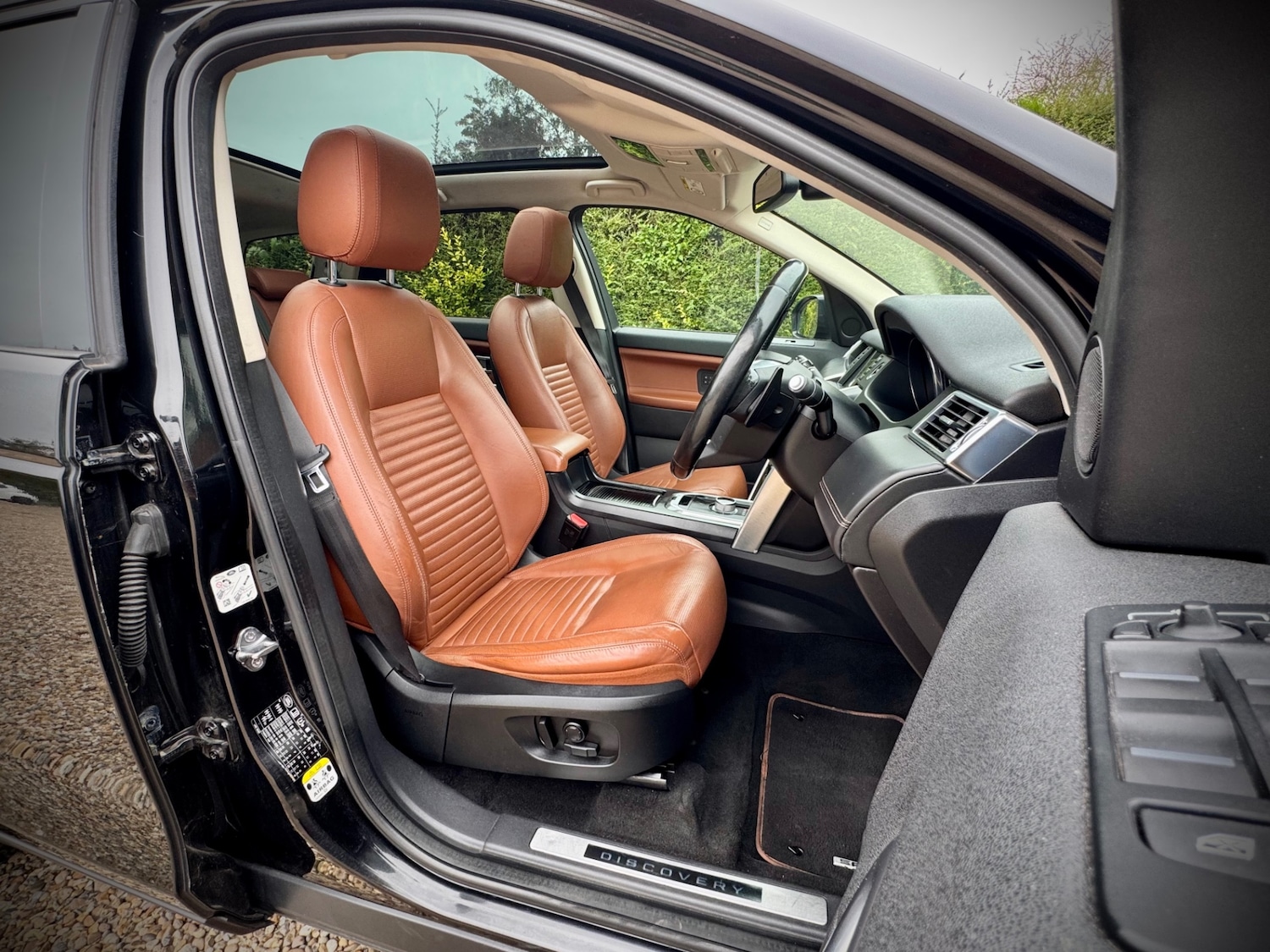 Used Land Rover Discovery Sport 2015 for sale - 76616635: Photo 12