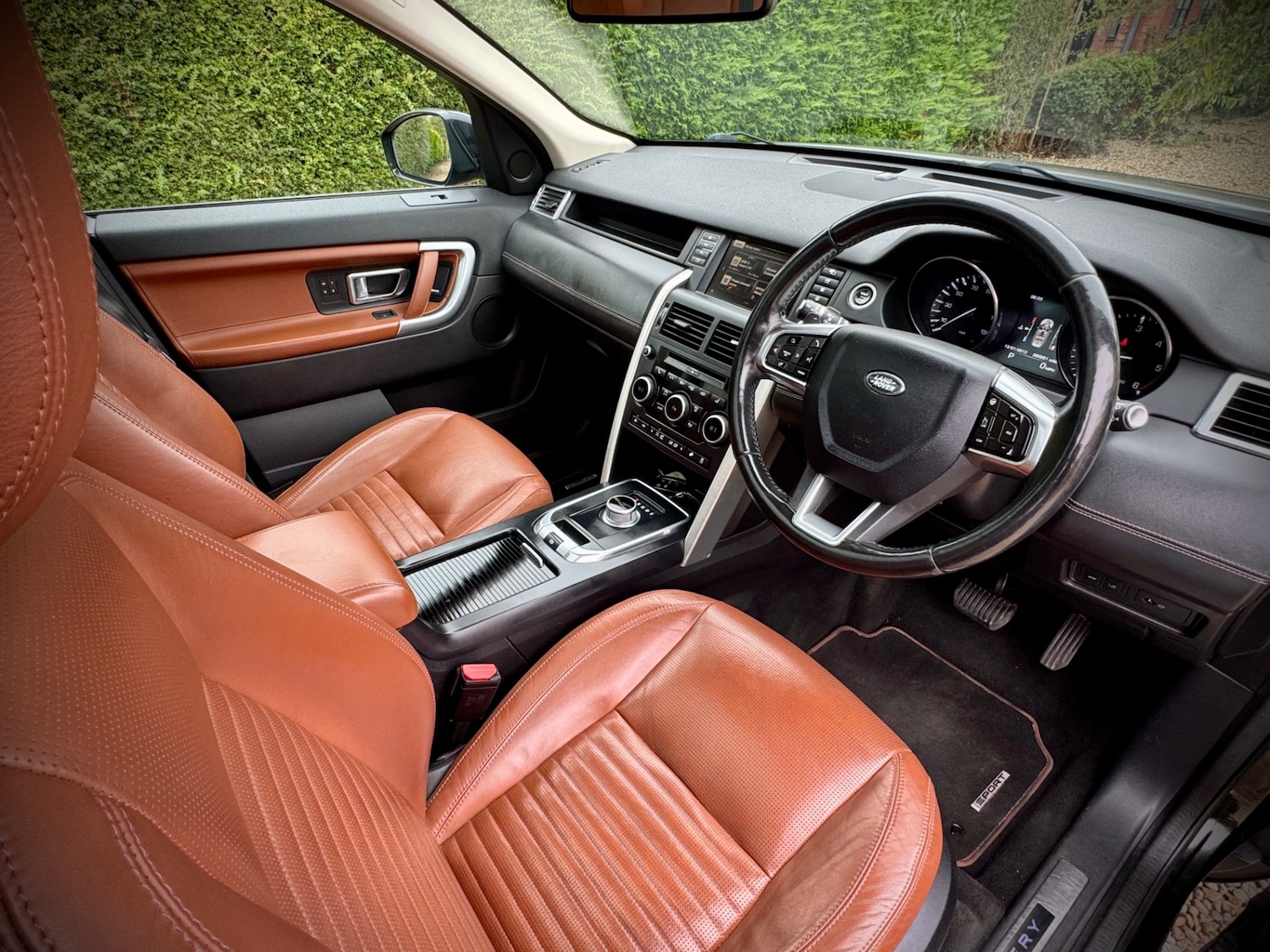 Used Land Rover Discovery Sport 2015 for sale - 76616635: Photo 16