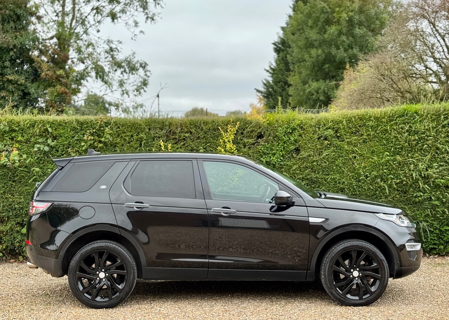 Used Land Rover Discovery Sport 2015 for sale - 76616635: Photo 3