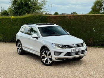 Used Volkswagen Touareg 2017 for sale - 78515360: Photo