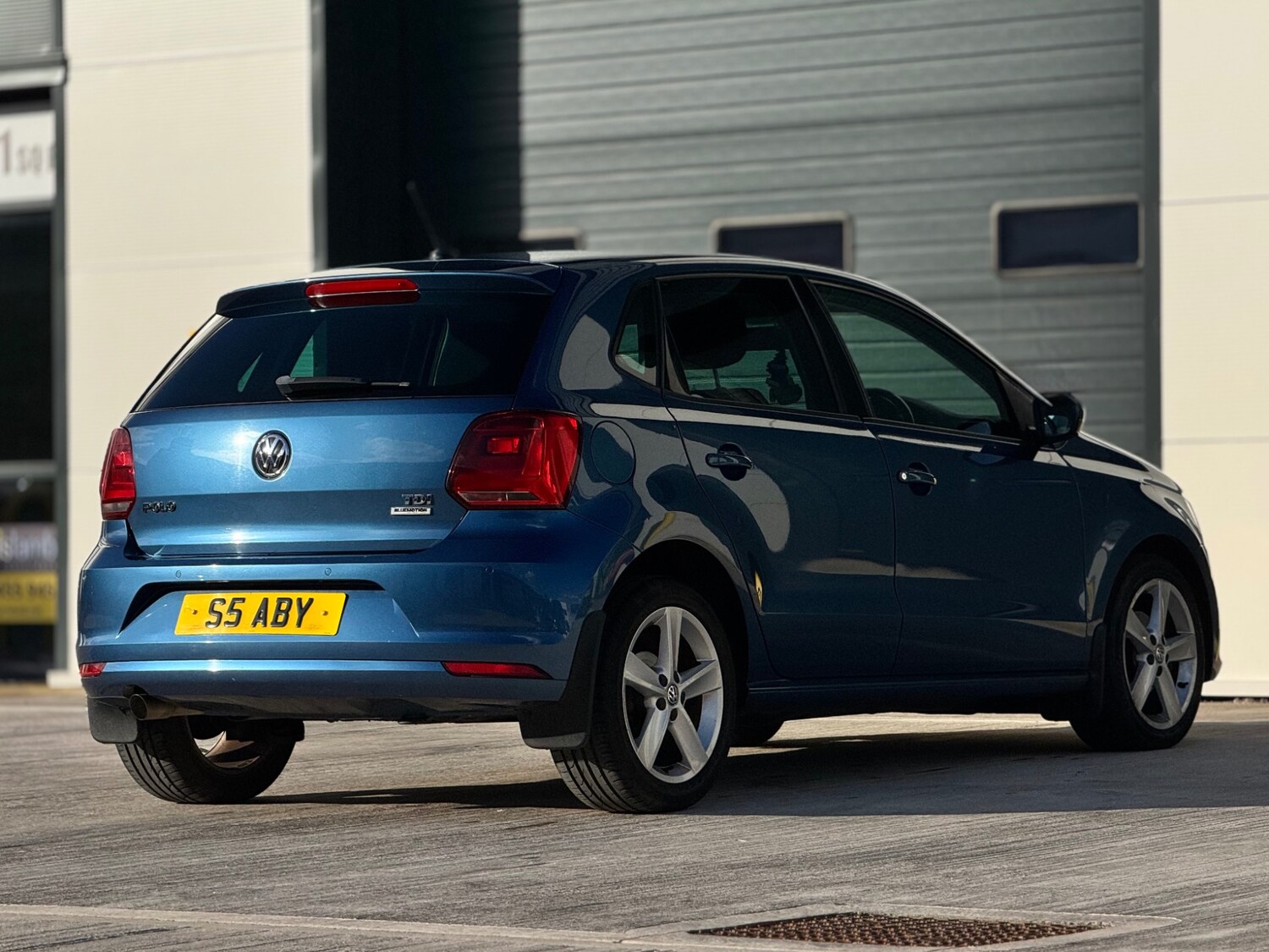 Used Volkswagen Polo 2015 for sale - 77897401: Photo 12