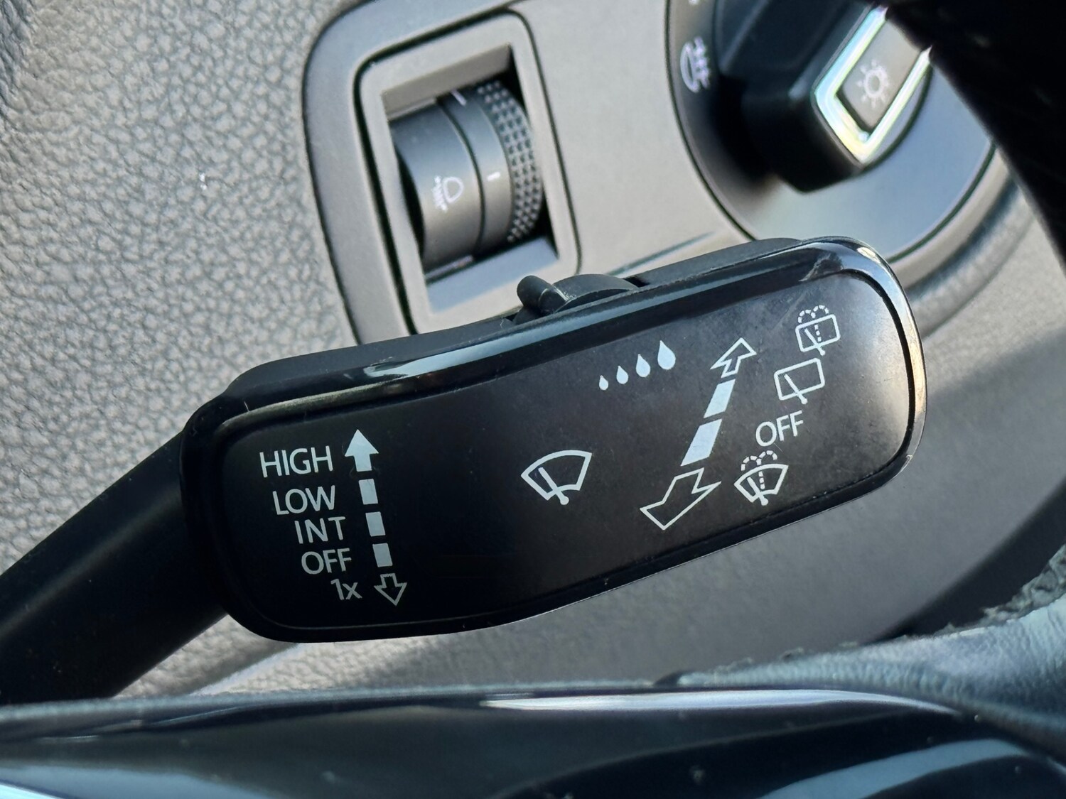 Used Volkswagen Polo 2015 for sale - 77897401: Photo 23