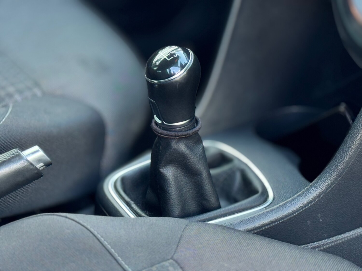 Used Volkswagen Polo 2015 for sale - 77897401: Photo 28