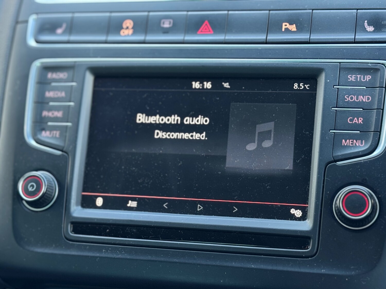 Used Volkswagen Polo 2015 for sale - 77897401: Photo 30