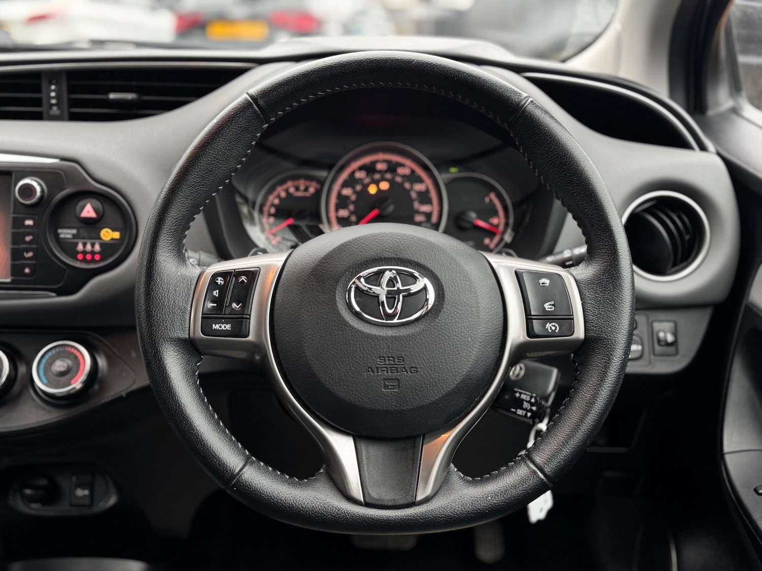 Used Toyota Yaris 2017 for sale - 77306373: Photo 15