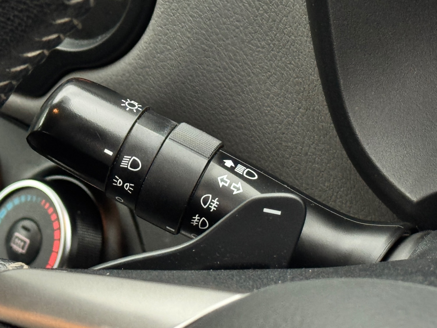 Used Toyota Yaris 2017 for sale - 77306373: Photo 18