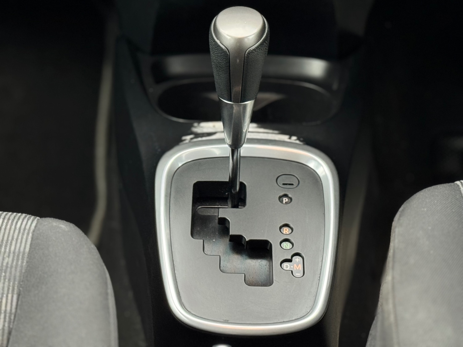 Used Toyota Yaris 2017 for sale - 77306373: Photo 24