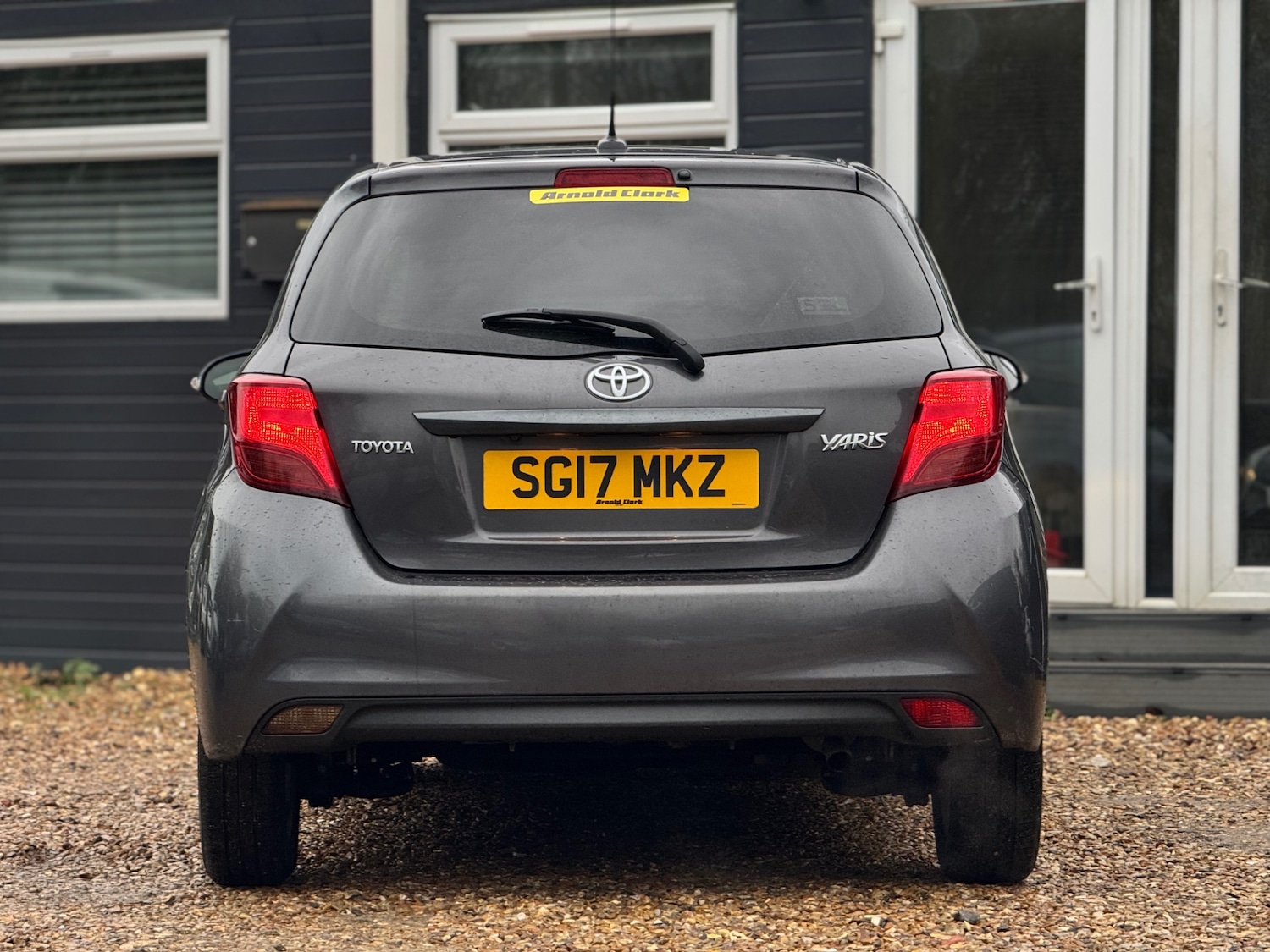 Used Toyota Yaris 2017 for sale - 77306373: Photo 9