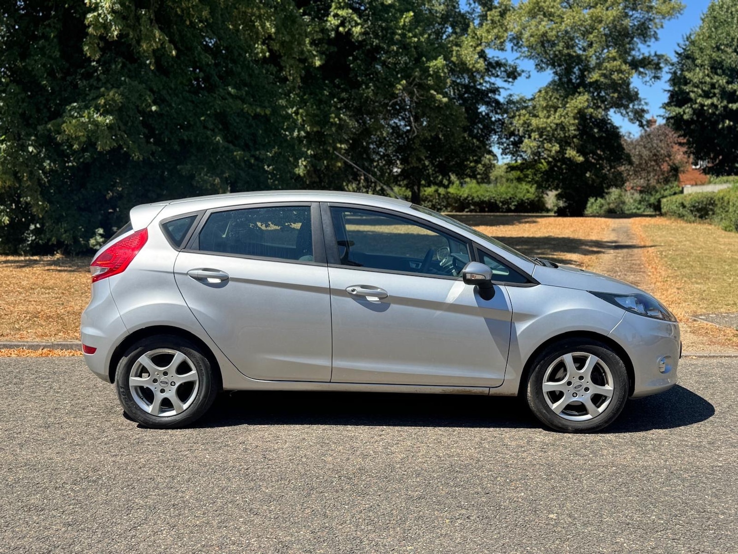 Used Ford Fiesta 2011 for sale - 76380379: Photo 8