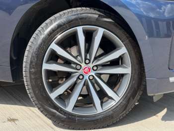 Used Jaguar F-Pace 2017 for sale - 74672329: Photo