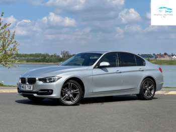 2015 (15) - 320i Sport 4dr [Business Media]