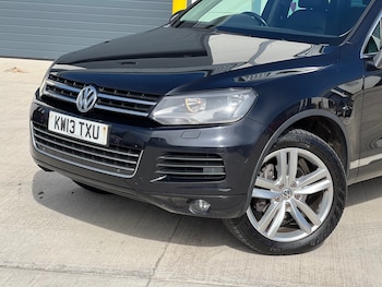 Used Volkswagen Touareg 2013 for sale - 76037576: Photo 2