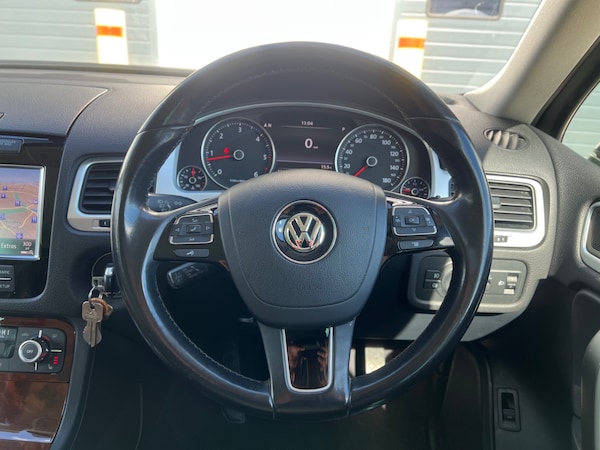 Used Volkswagen Touareg 2013 for sale - 76037576: Photo 30