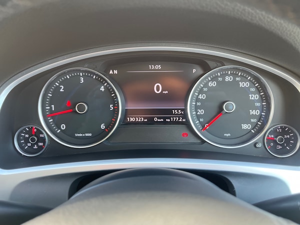 Used Volkswagen Touareg 2013 for sale - 76037576: Photo 31