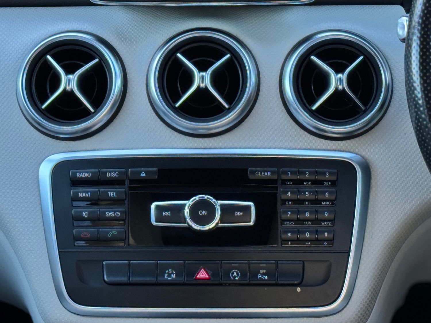 Used Mercedes-Benz A-Class 2015 for sale - 76793015: Photo 20