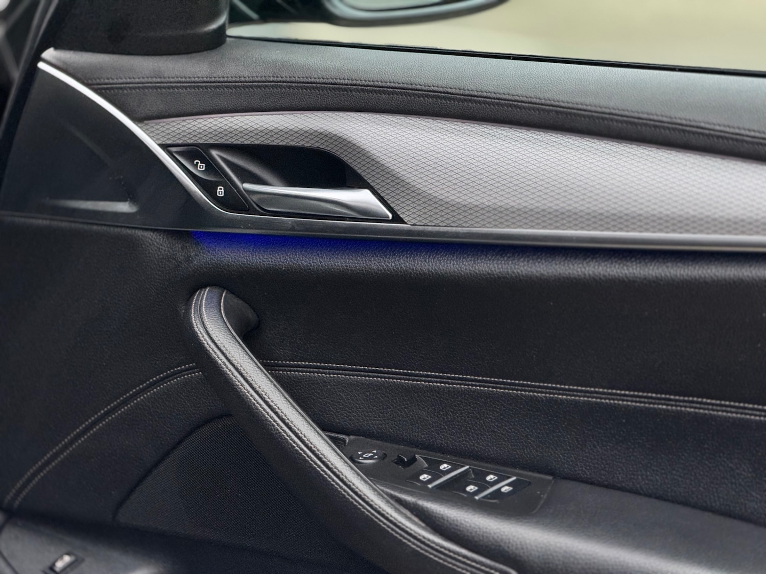 Used BMW 5 Series 2018 for sale - 77457244: Photo 17