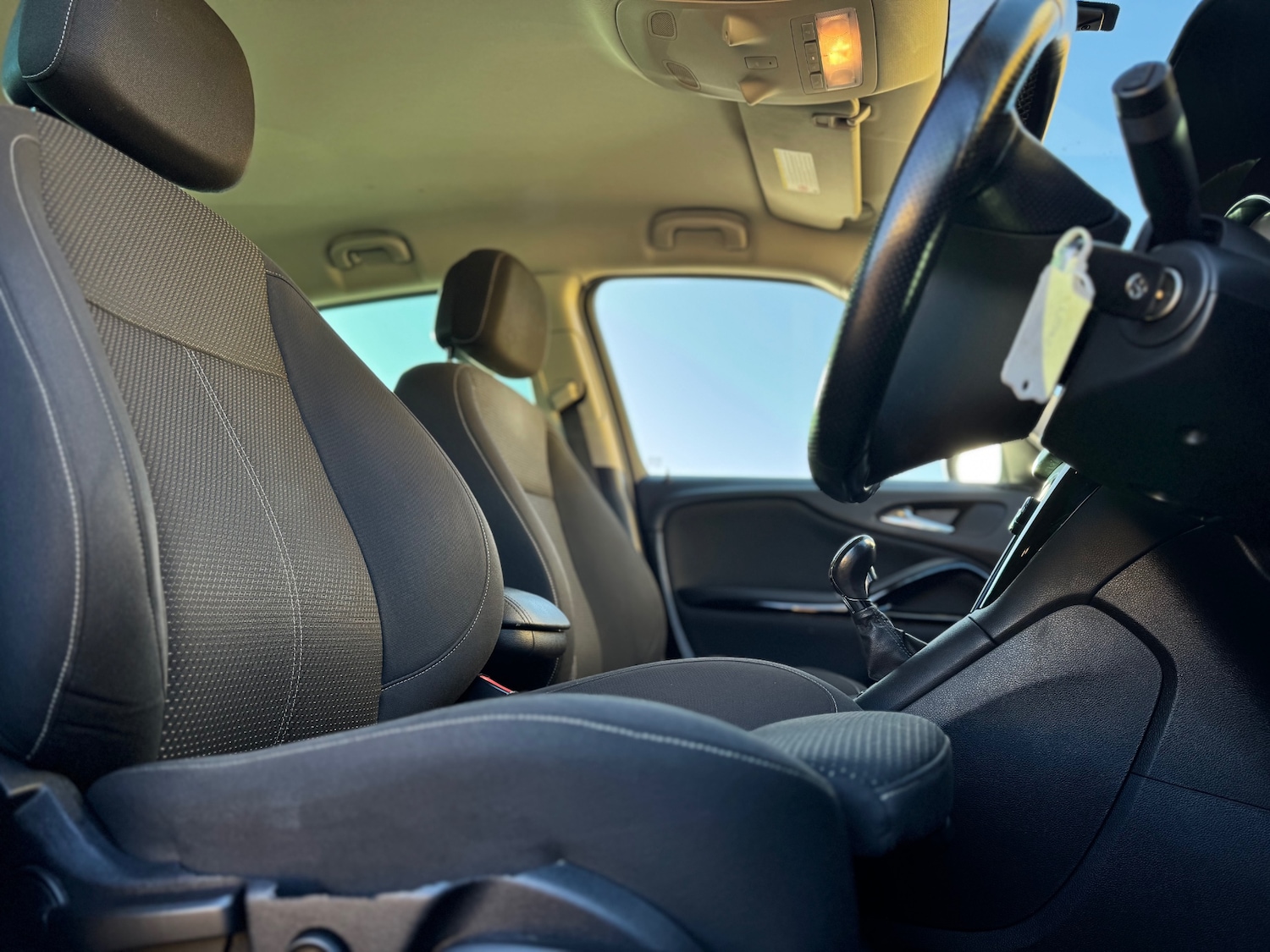 Used Vauxhall Zafira 2015 for sale - 76694266: Photo 24