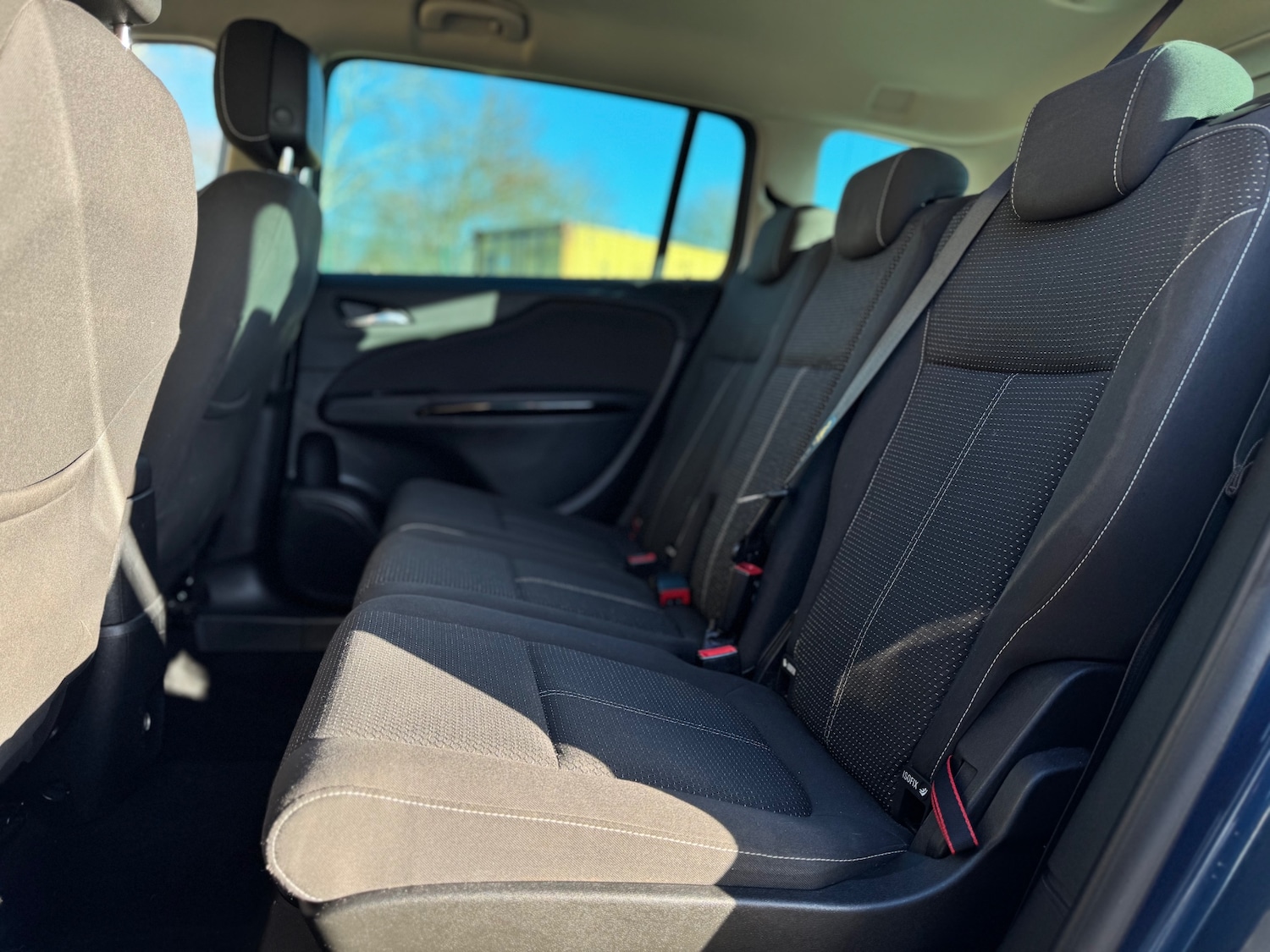 Used Vauxhall Zafira 2015 for sale - 76694266: Photo 26