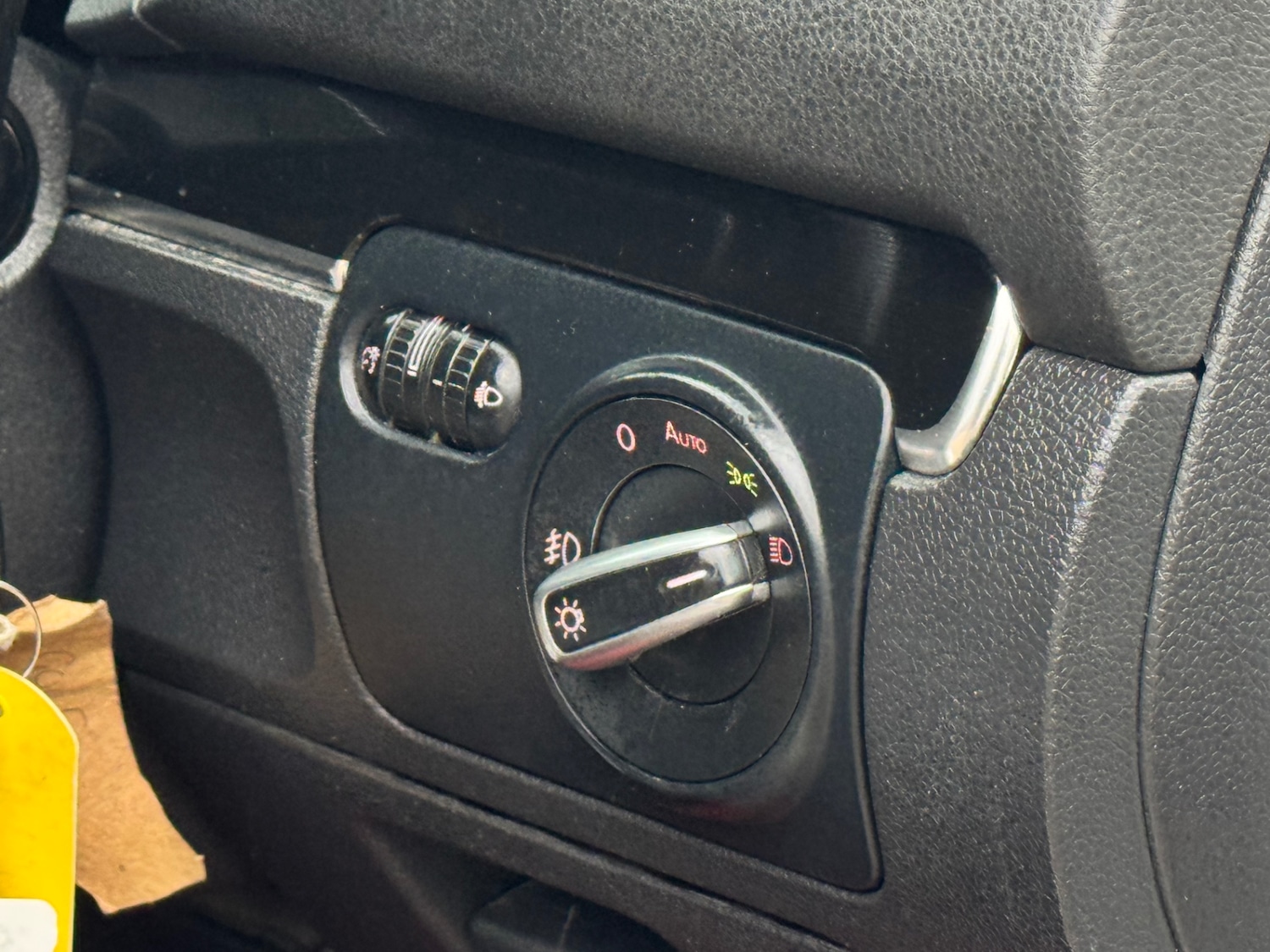 Used Volkswagen Golf 2010 for sale - 77310354: Photo 12