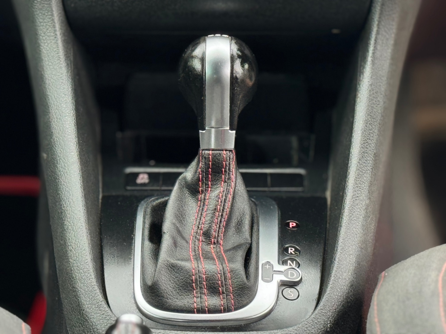 Used Volkswagen Golf 2010 for sale - 77310354: Photo 20