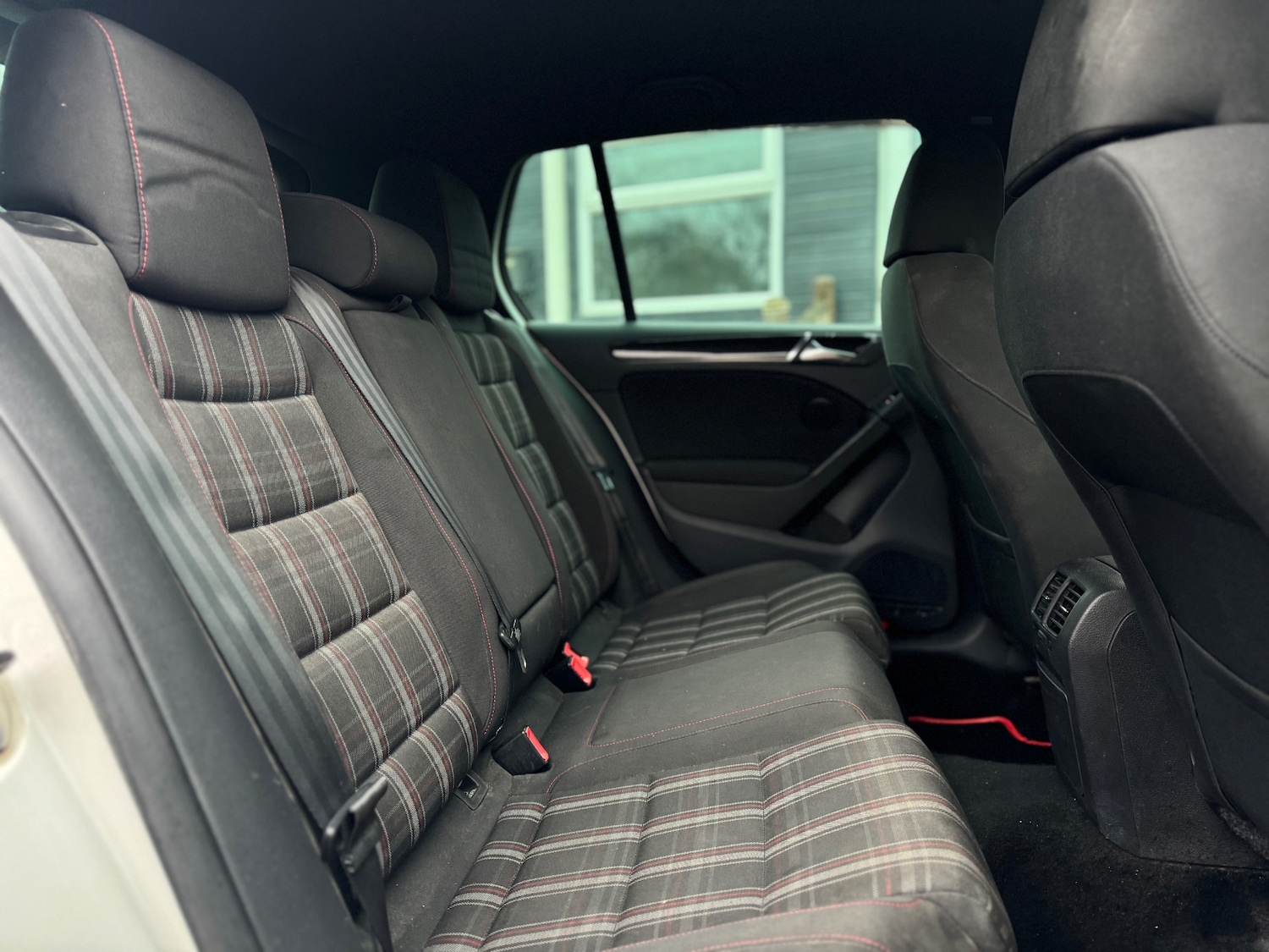 Used Volkswagen Golf 2010 for sale - 77310354: Photo 24