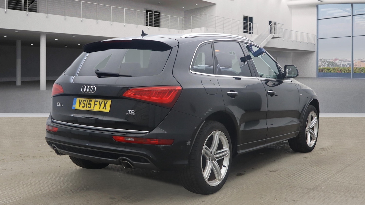Used Audi Q5 2015 for sale - 76856052: Photo 3