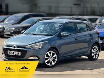 Used Hyundai i20 2015 for sale - 79768110: Photo
