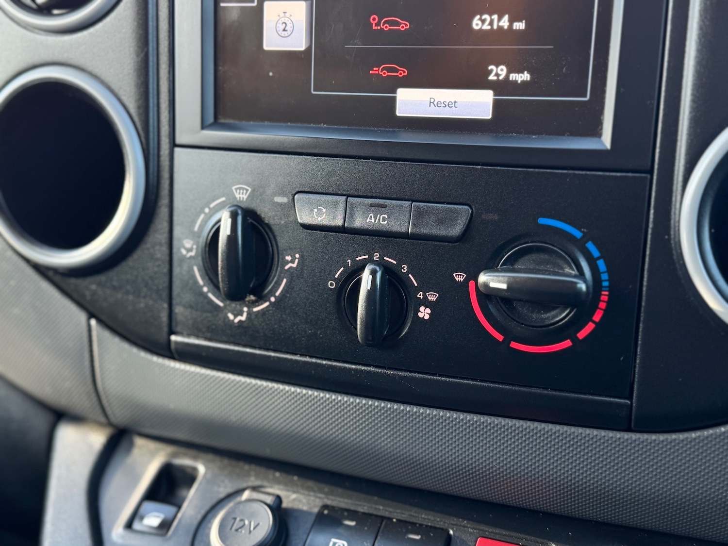 Used Citroen Berlingo 2018 for sale - 76603301: Photo 19