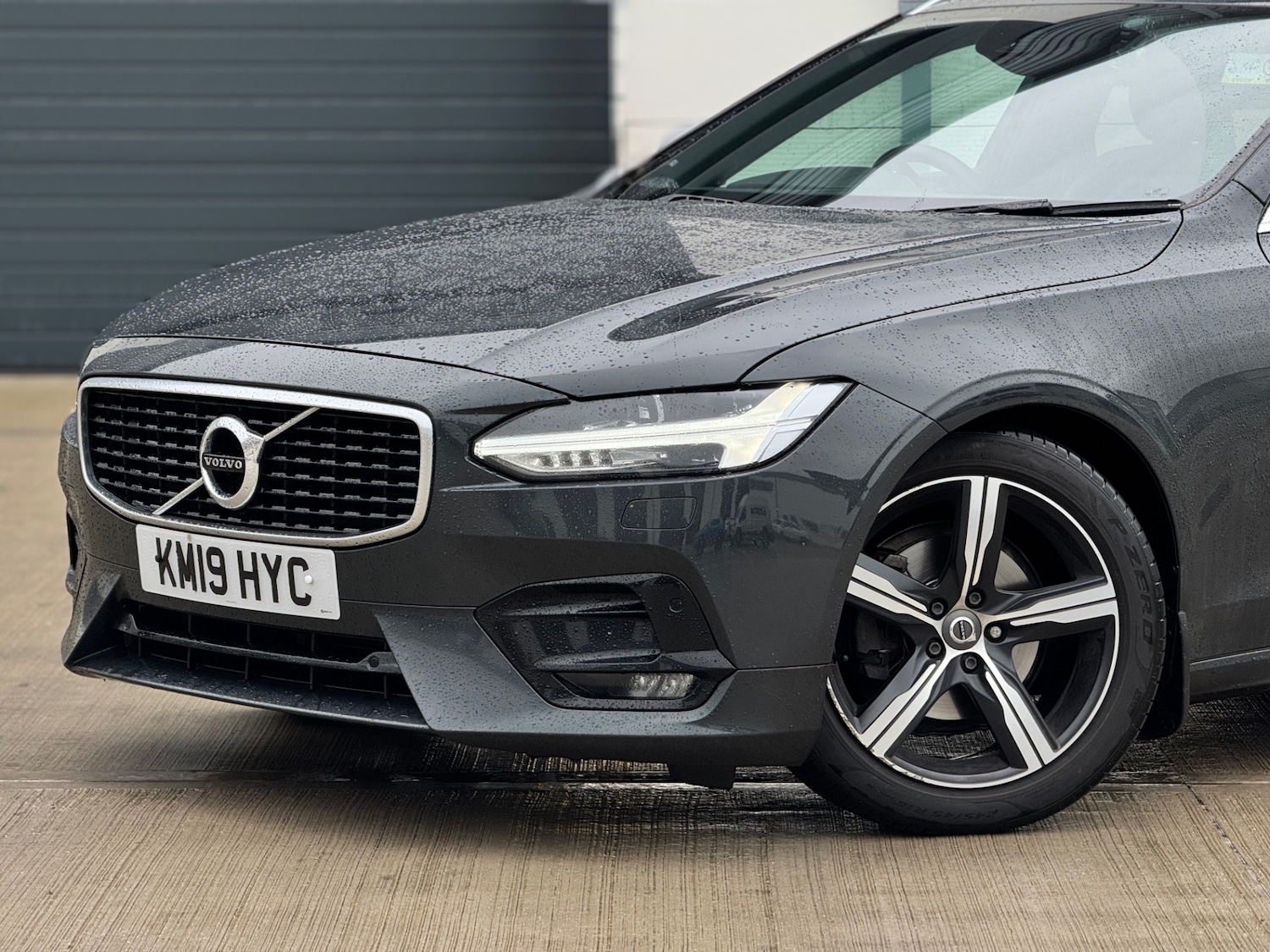 Used Volvo V90 2019 for sale - 76560863: Photo 2