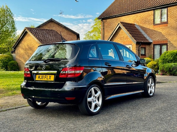 Used Mercedes-Benz B Class 2011 for sale - 75332085: Photo 7