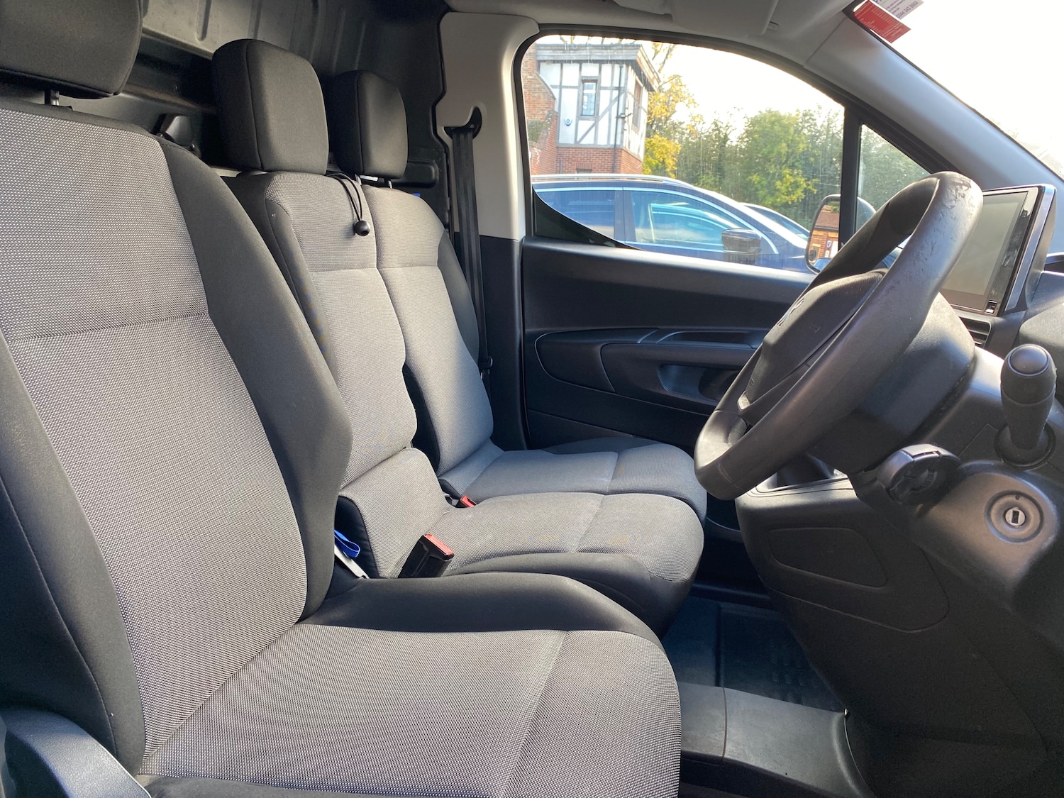 Used Peugeot Partner 2020 for sale - 76364405: Photo 11