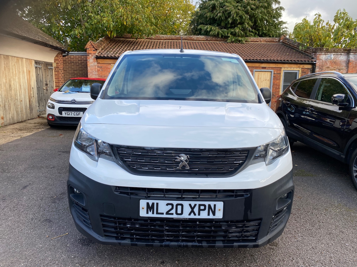 Used Peugeot Partner 2020 for sale - 76364405: Photo 2