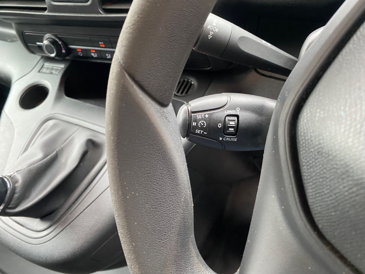 Used Peugeot Partner 2020 for sale - 76364405: Photo 21