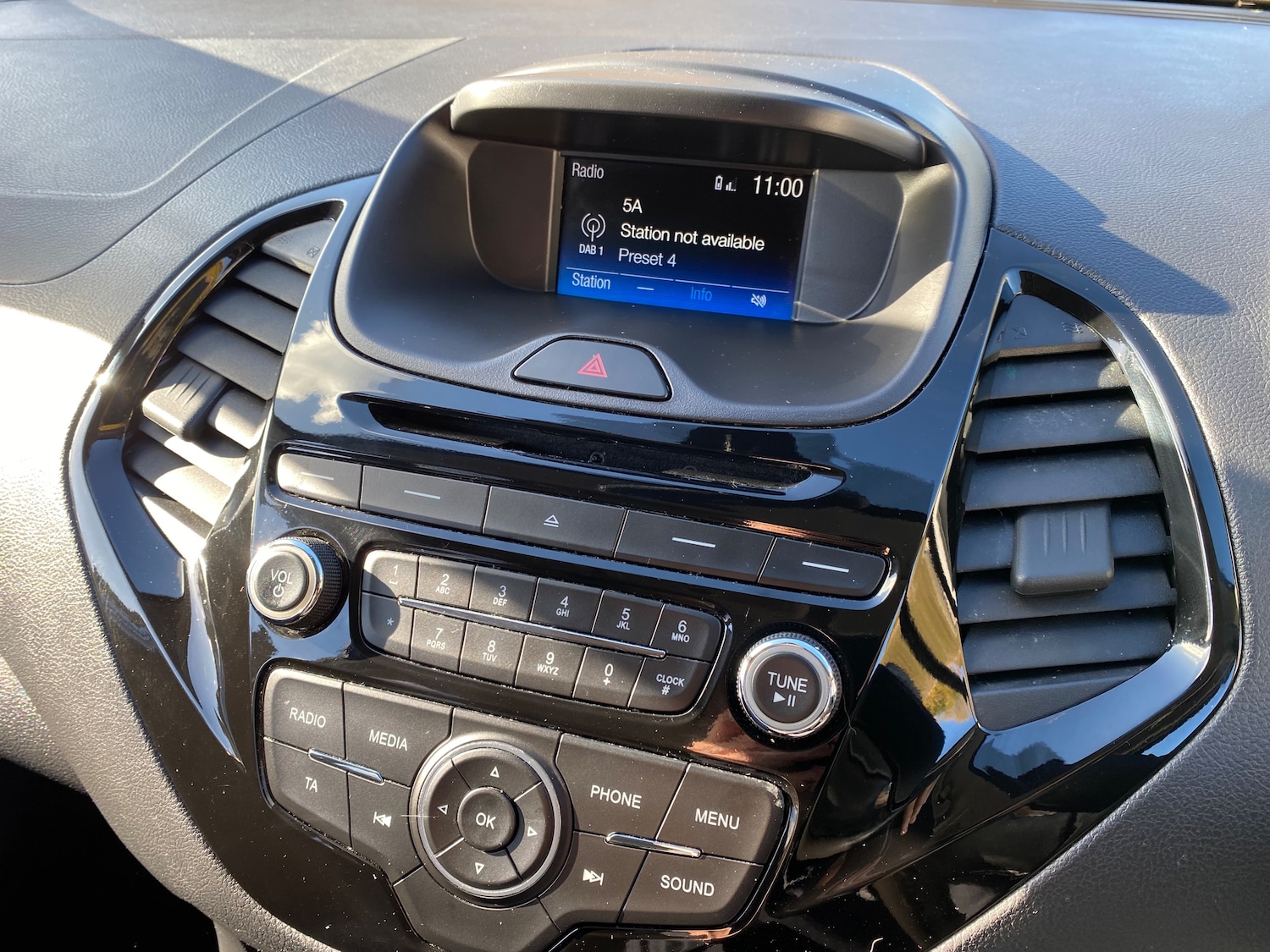 Used Ford Ka+ 2018 for sale - 76364395: Photo 28