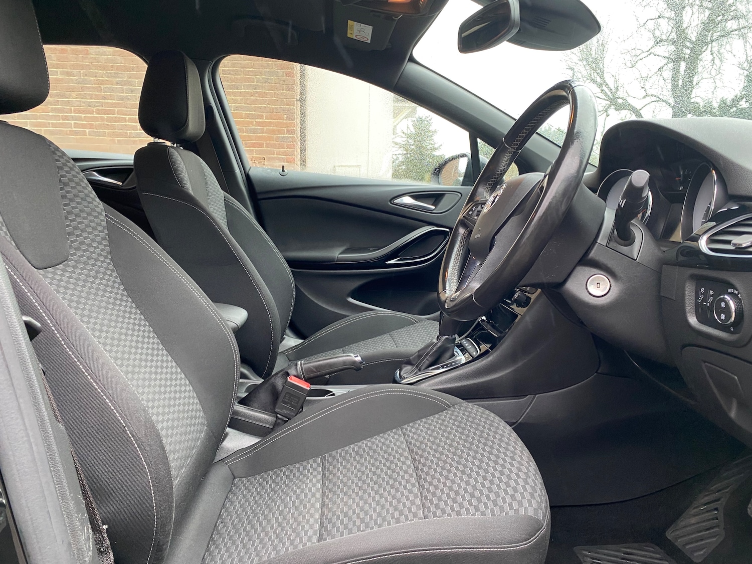 Used Vauxhall Astra 2017 for sale - 76653937: Photo 17