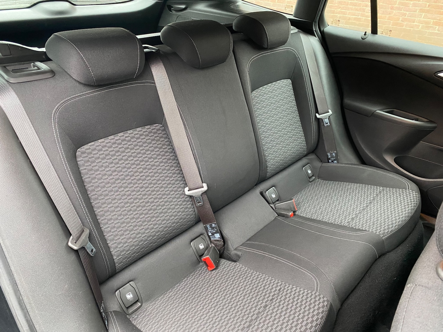 Used Vauxhall Astra 2017 for sale - 76653937: Photo 19