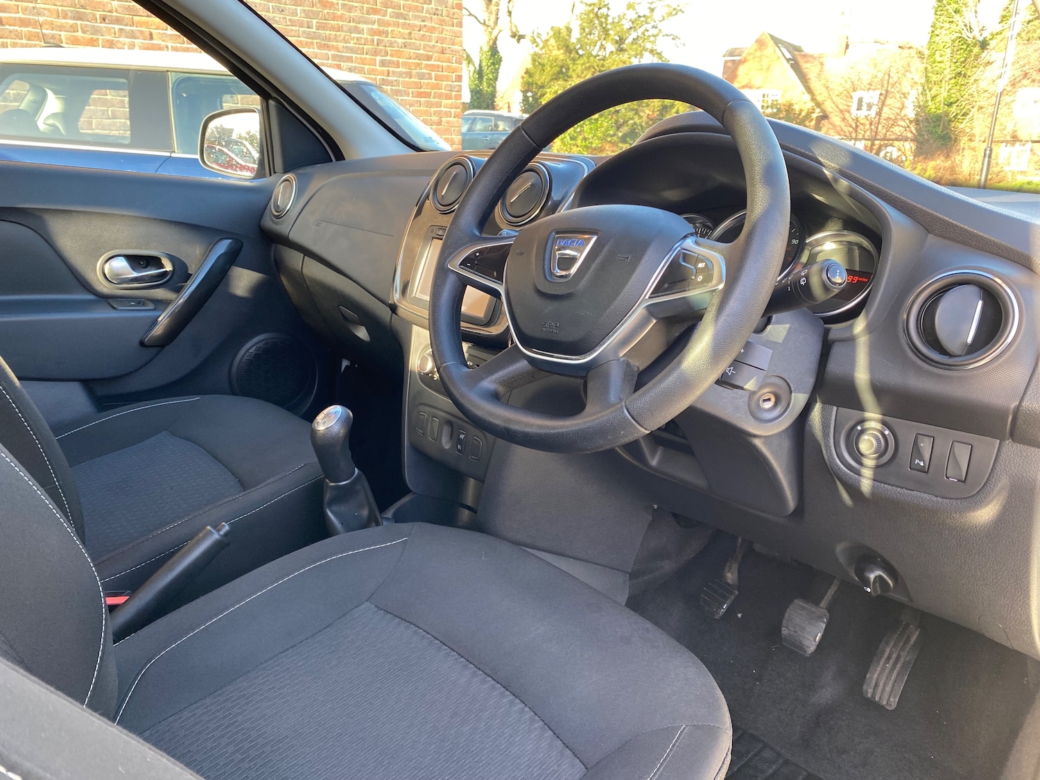 Used Dacia Sandero 2018 for sale - 76819765: Photo 14