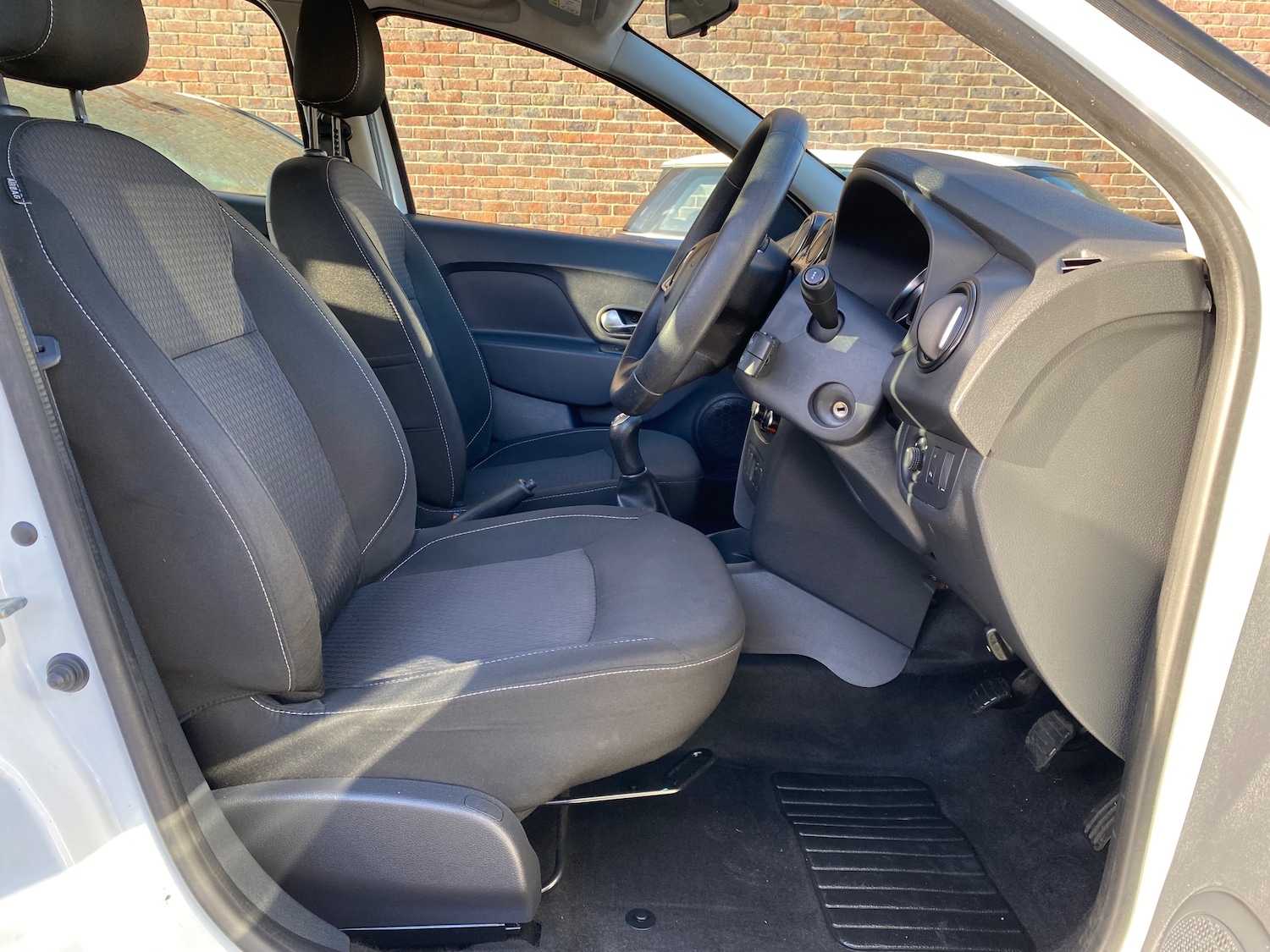 Used Dacia Sandero 2018 for sale - 76819765: Photo 15