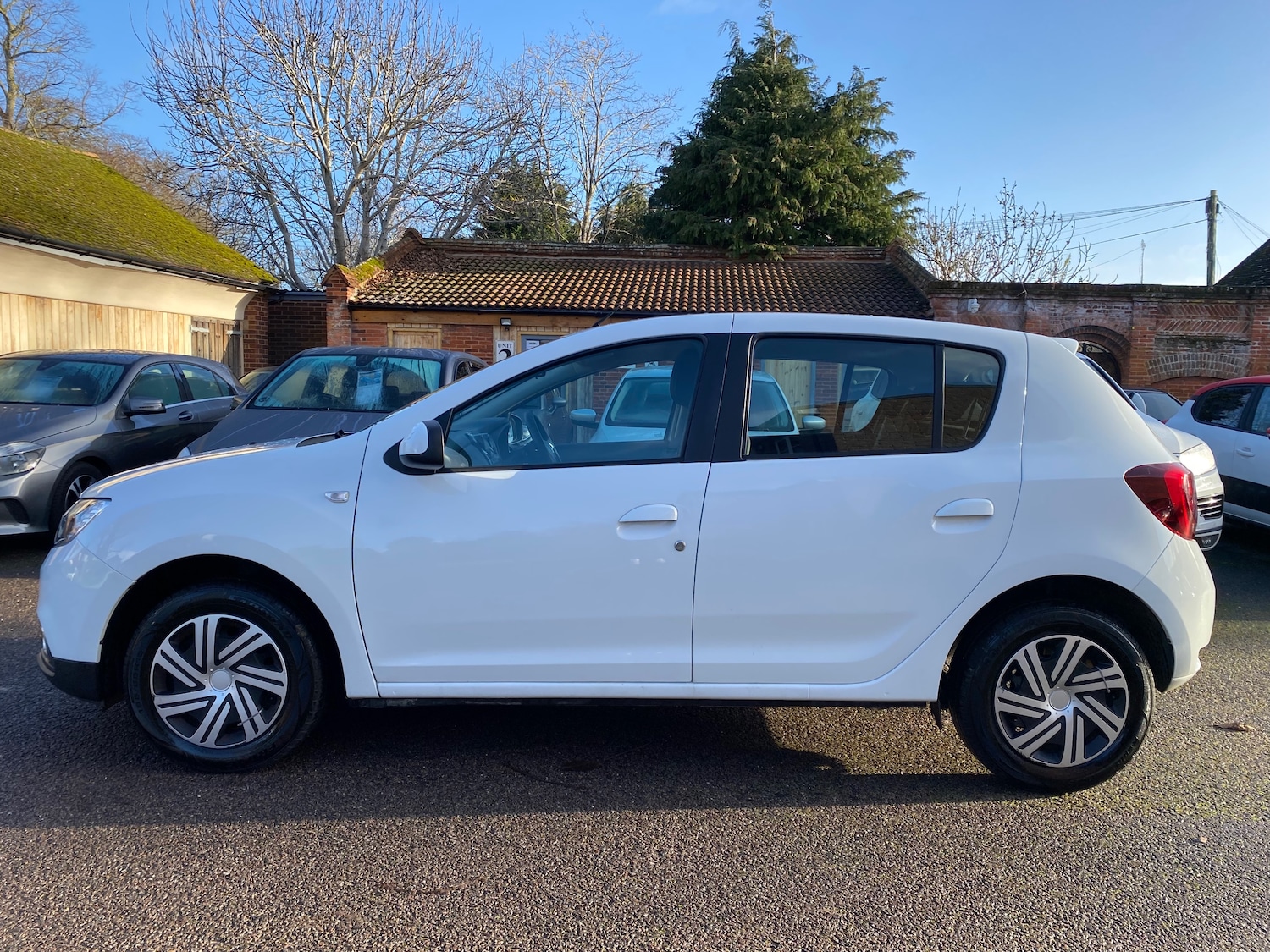 Used Dacia Sandero 2018 for sale - 76819765: Photo 4