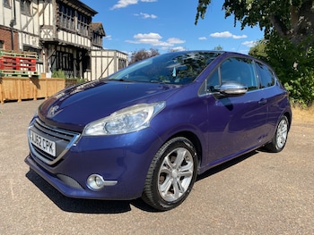 Used Peugeot 208 2013 for sale - 79371601: Photo